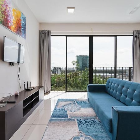Netflix Studio @ Trefoil Setia City Setia Alam Zewnętrze zdjęcie